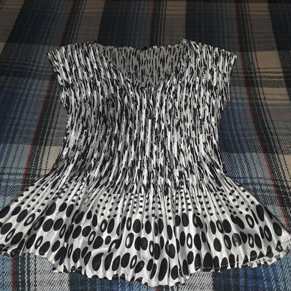 Blouse - Picture 2 of 4